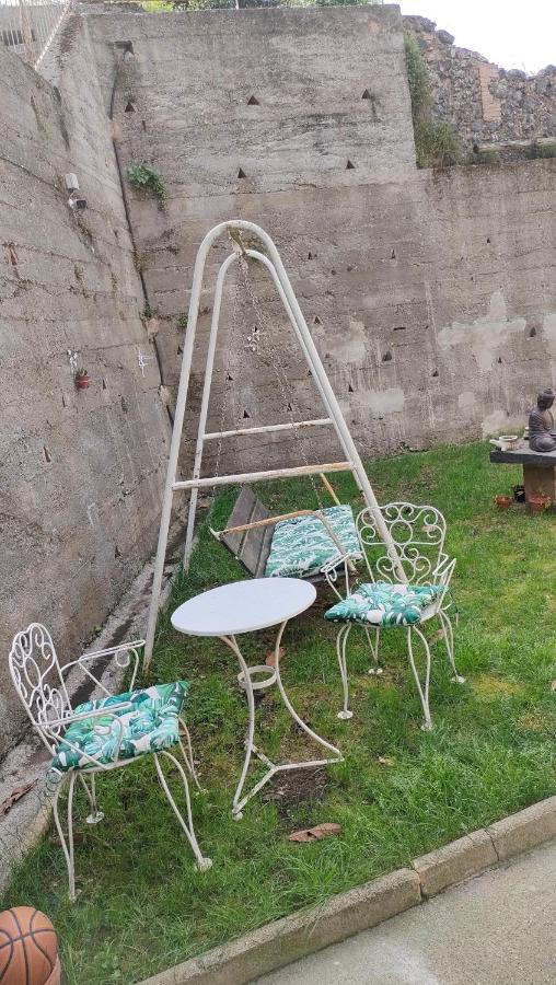 Apartament Volca Aiguanegra Sant Joan les Fonts Dış mekan fotoğraf